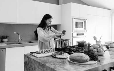 Beyond the Mat: Exploring the Importance of Nutrition in Your Y2 Yoga Practice